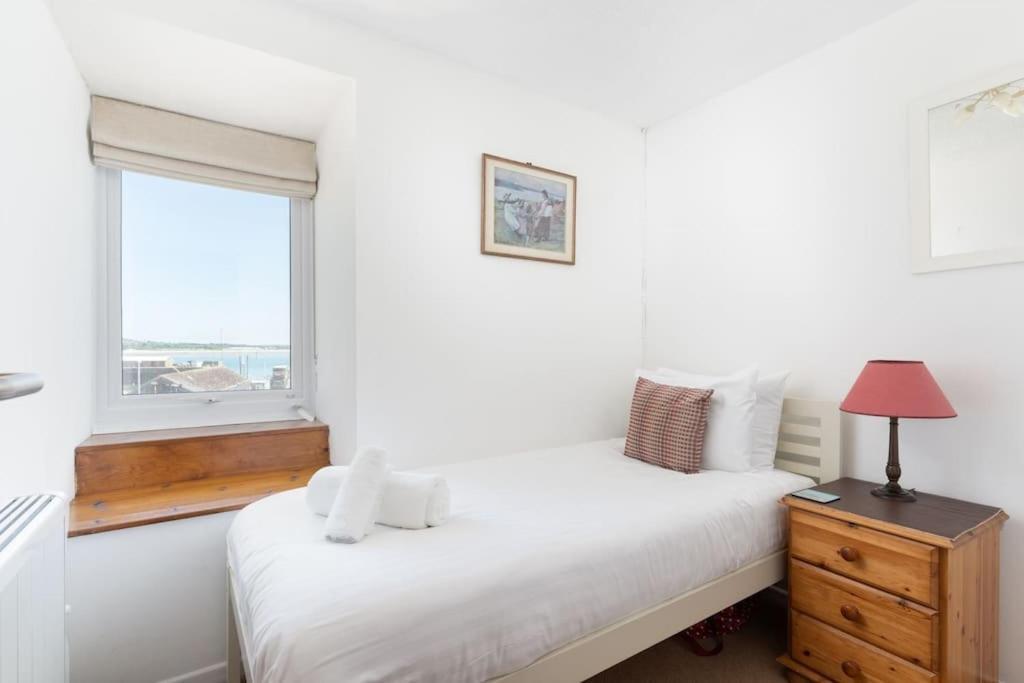 Charming 3 Bedroom Harbour Cottage With Parking Penzance Exterior photo