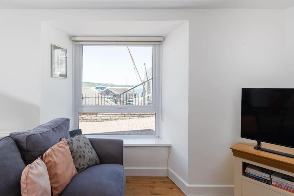Charming 3 Bedroom Harbour Cottage With Parking Penzance Exterior photo