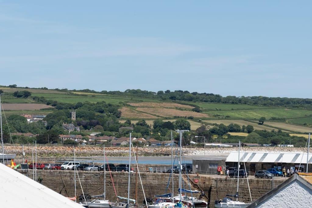 Charming 3 Bedroom Harbour Cottage With Parking Penzance Exterior photo